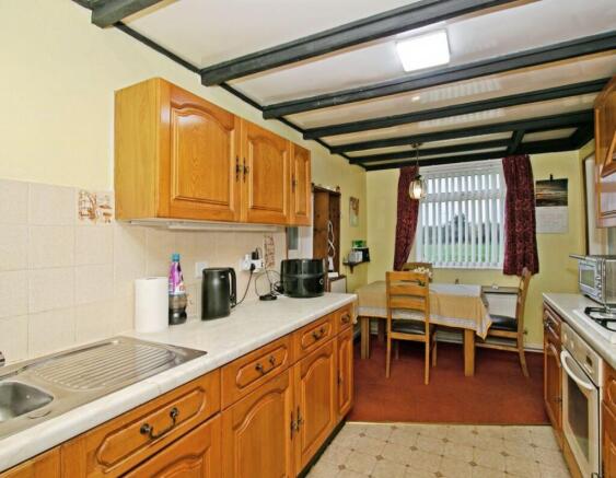 Kitchen breakfast room