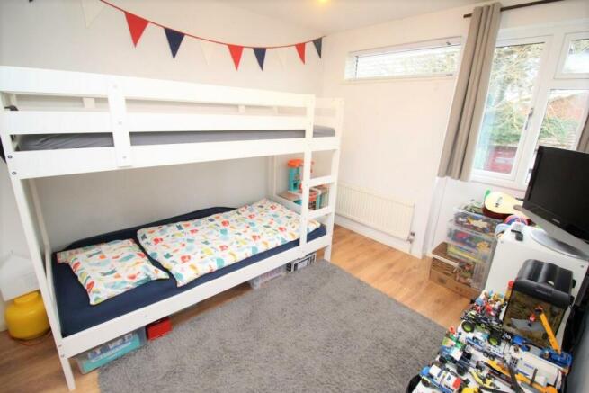 Bedroom 2.JPG