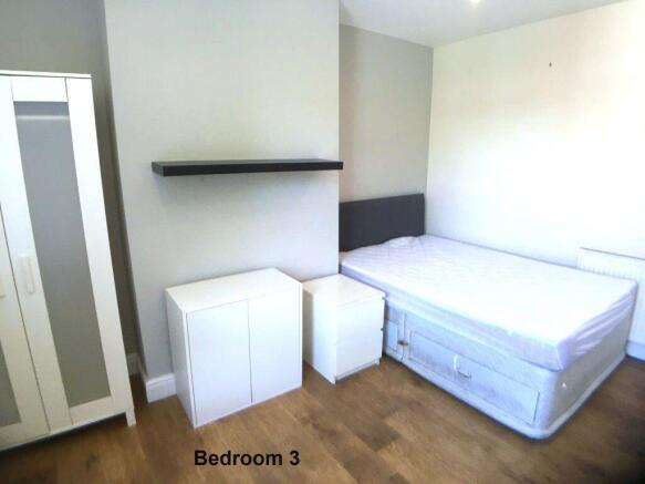 4 bed House to rent Image 8