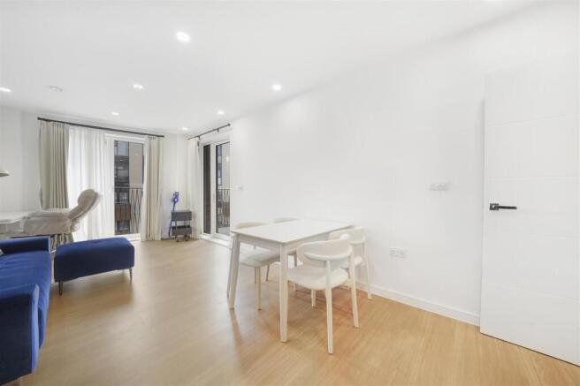 27 Chadwick Building, 24 Penny Brookes Street - MS