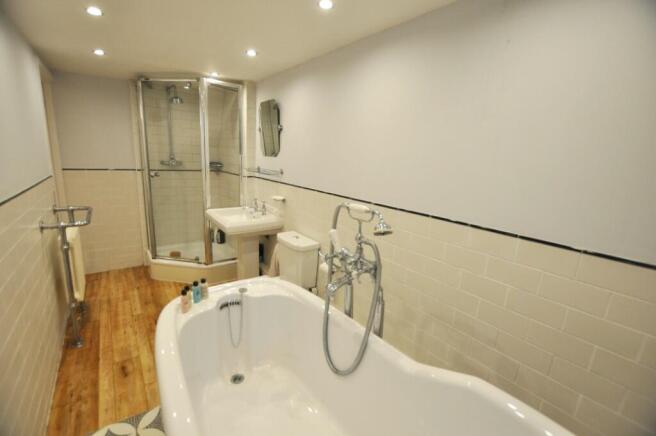 Photo 11