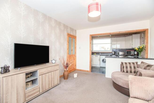 Lounge / Kitchen