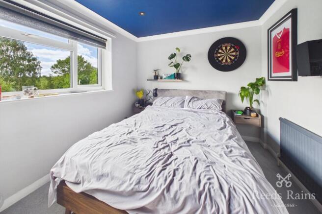 2 bed Semi-Detached for sale Image 8