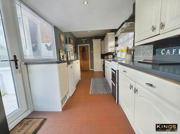 3 bed Semi-Detached for sale Image 8