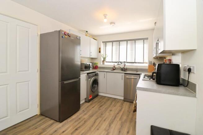 Hodding Road, Worksop, S80 photo 4