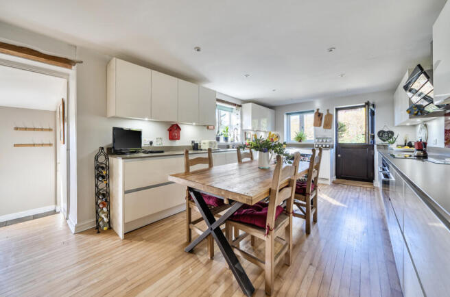 1423559-23-69b166...