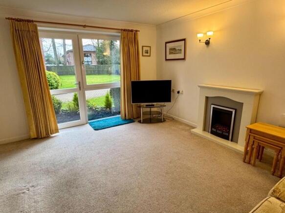 1 bed Flat for sale Image 4