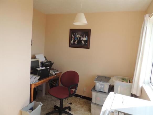 Bedroom 3: