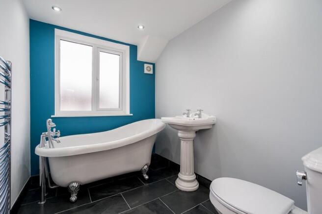 3 bed Terraced to rent Image 4