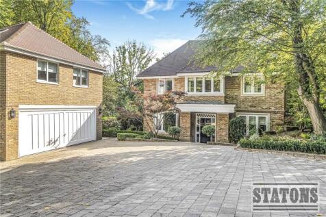 Burwood Place, Hadley Wood, EN4