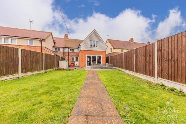 REAR GARDEN: