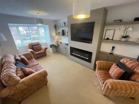 Sitting room to dining room