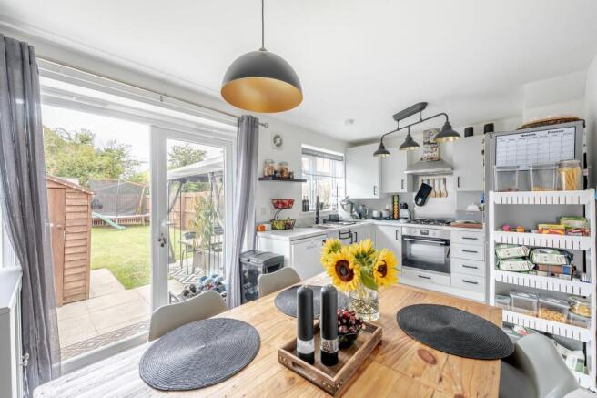 2 bed Semi-Detached for sale Image 8