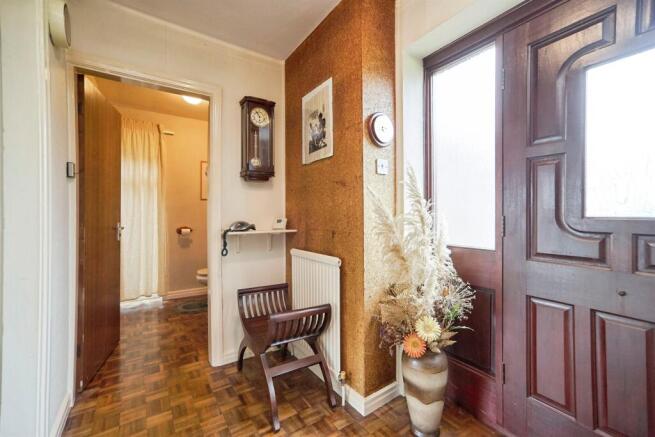 4 bed Detached for sale Image 7