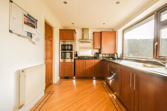kitchen-3.jpg