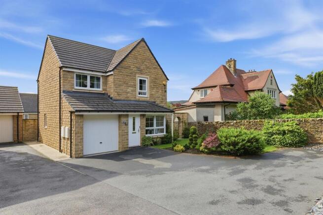 Bramleys Estate Agents - Helme Lane - Meltham (3).