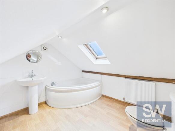 3 bed Detached Bungalow for sale Image 7