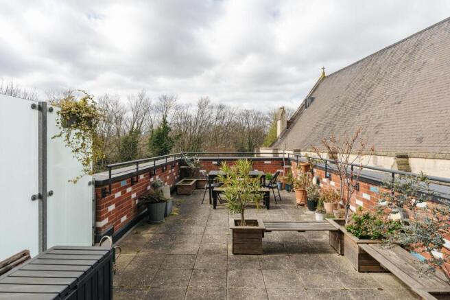 Communal roof terrace