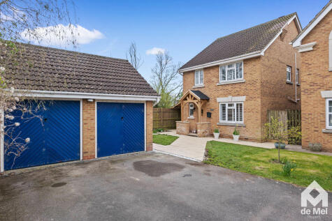 Appleton Avenue, The Reddings