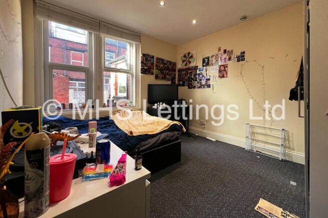 5 bed Terraced to rent Image 7