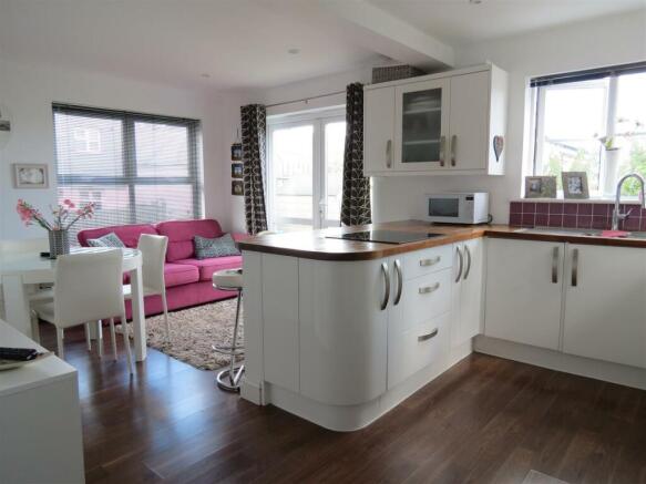 Kitchen/Dining Room.