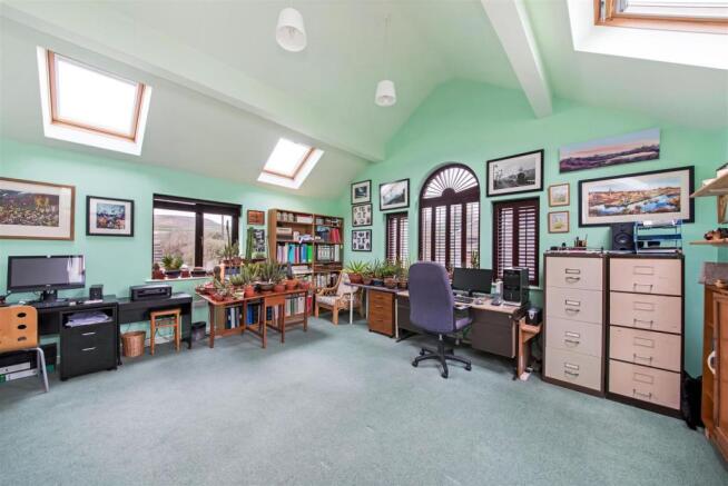 Family Room - Page 3.jpg