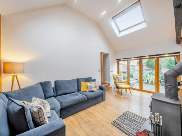 3 bed Detached for sale Image 10