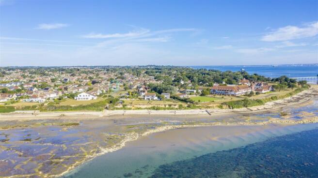 8 Paddock Drive - sea and circle.jpg