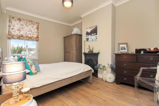 4 bed Terraced for sale Image 10