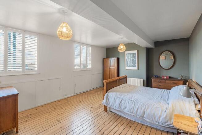5 bed Terraced for sale Image 7