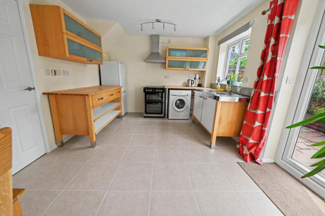 Cedar Close, Ashbourne, DE6 photo 4