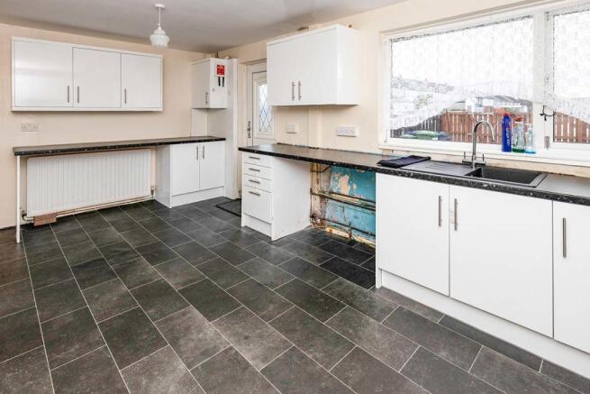 Kitchen/Dining