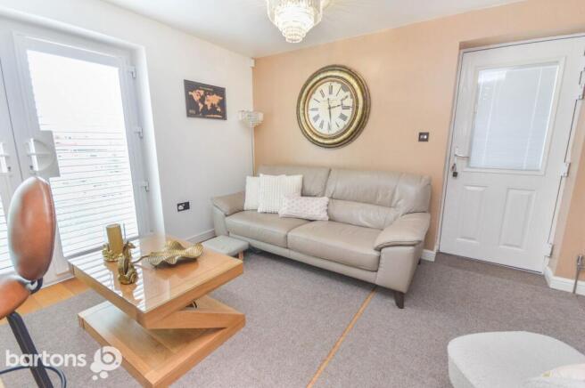 4 bed House for sale Image 6
