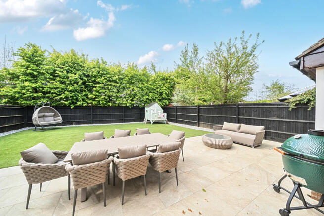 Photo 3