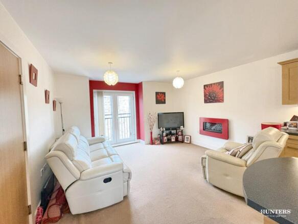 2 bed Apartment for sale Image 5