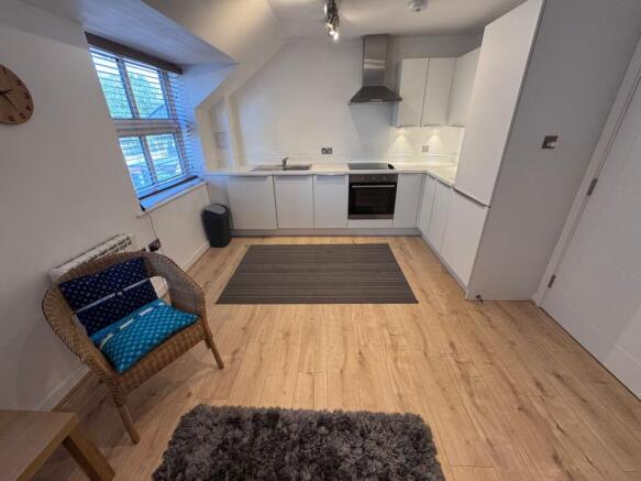 Lounge / Diner / Kit
