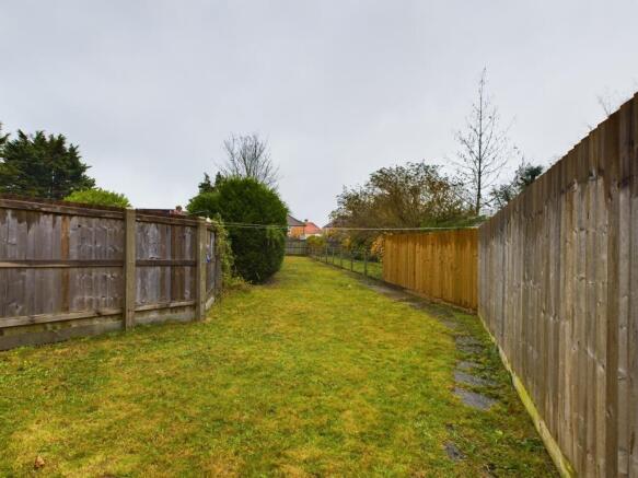 CAM02519G0-PR0045-STILL008