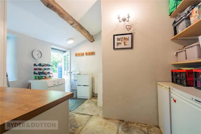 4 bed House for sale Image 7