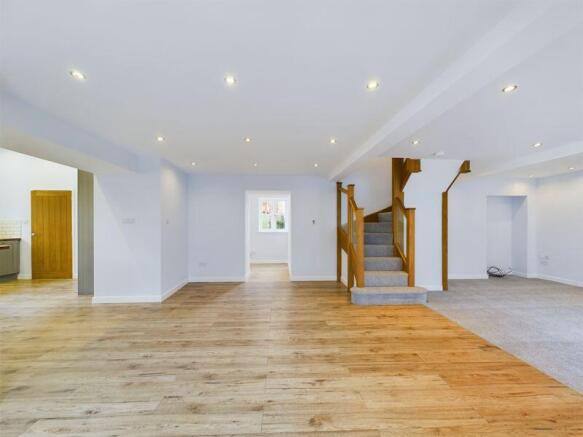 Living Area to Snug