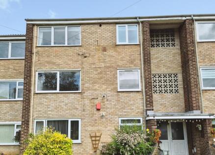 Regent Gardens, Grimsby, DN34