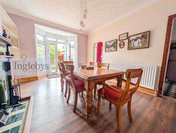 3 bed House for sale Image 11
