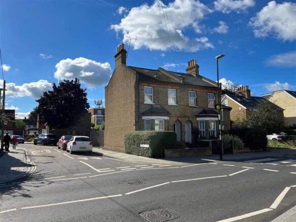 157 Nelson Road front-side.jpg