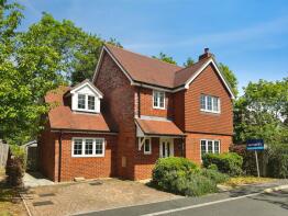 19, Ladbroke Close, Reading RG5 4DX