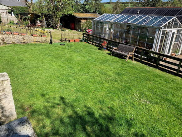 Photo 10