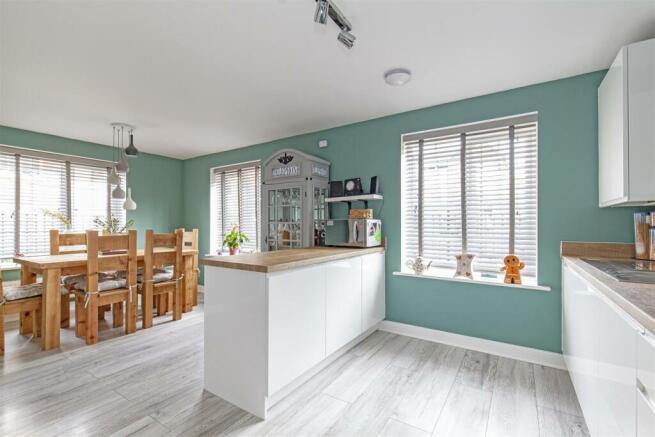 Kitchen-4.jpg