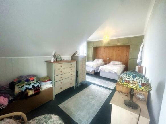 Dressing Room to Bedroom