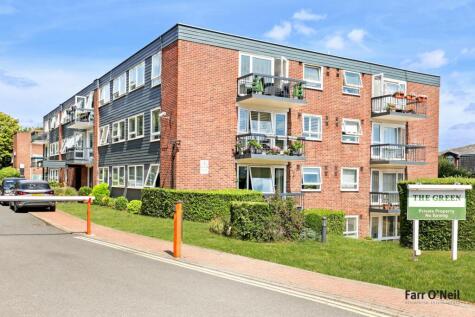 Palmerston Road, Buckhurst Hil, IG9