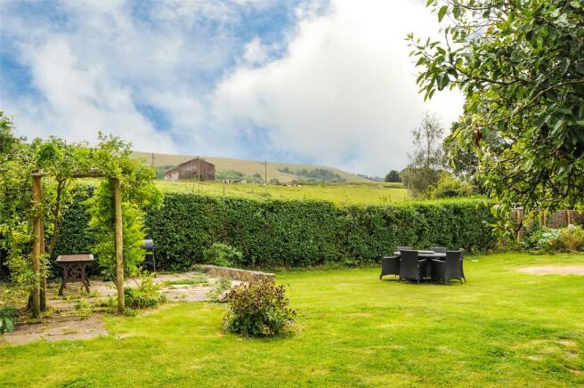 Rear Garden-Views