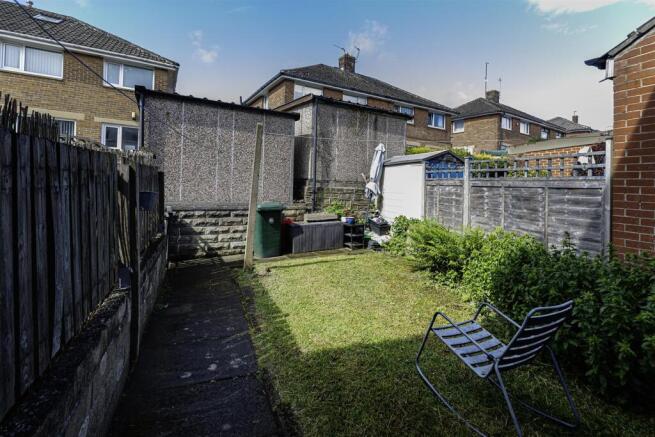 2 bed Terraced for sale Image 5