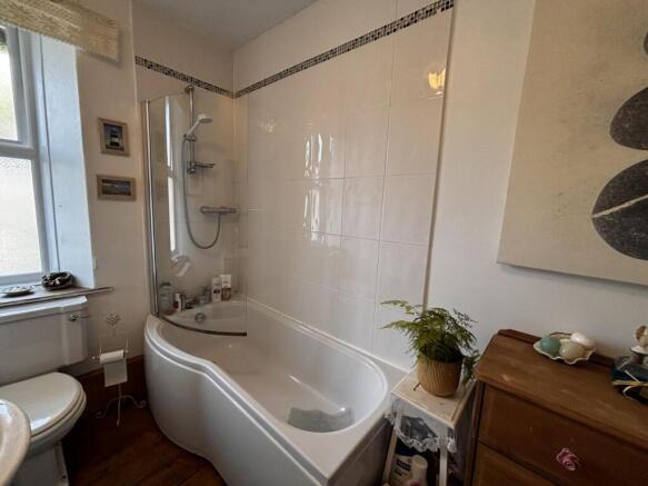 4 bed Terraced for sale Image 9